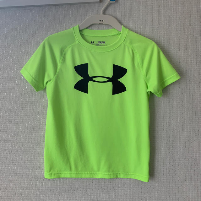 UNDER ARMOUR(アンダーアーマー)のエルエル様 専用 アンダーアーマー Ｔシャツ キッズ/ベビー/マタニティのキッズ服女の子用(90cm~)(Tシャツ/カットソー)の商品写真