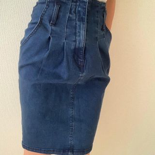 マウジー(moussy)のmoussy♡ タイトスカート デニムスカート タック入り(ひざ丈スカート)