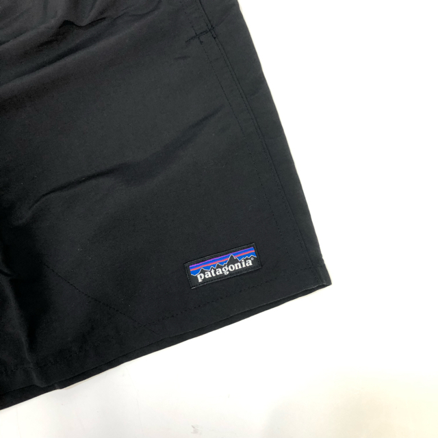 patagonia(パタゴニア)のパタゴニア　バギーズ 　ロング　７インチ　Mサイズ　Black メンズのパンツ(ショートパンツ)の商品写真
