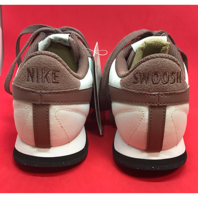 NIKE(ナイキ)のキィナ様専用 NIKE PRE-LOVE OX ウィメンズ『新品』 レディースの靴/シューズ(スニーカー)の商品写真