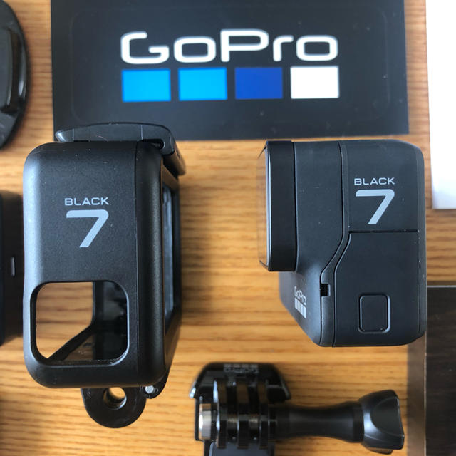 GoPro Hero7 Black 予備バッテリー&アクセサリー付き-