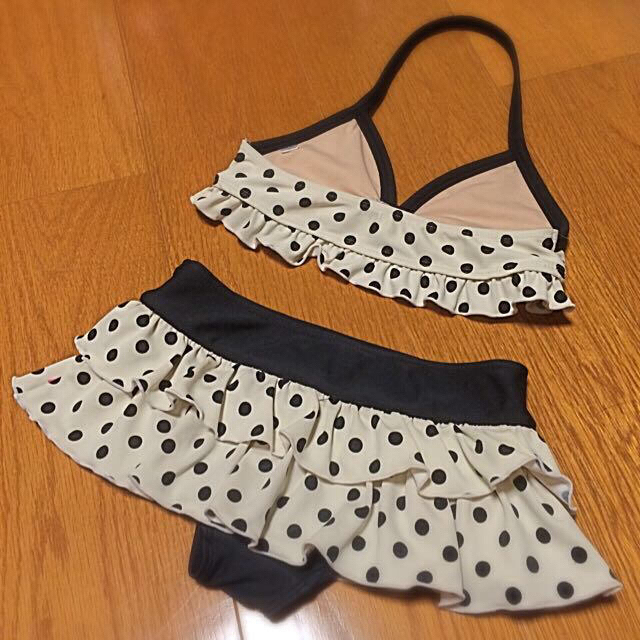 JENNI(ジェニィ)のまい様専用出品♡JENNIビキニ130 キッズ/ベビー/マタニティのキッズ服女の子用(90cm~)(水着)の商品写真