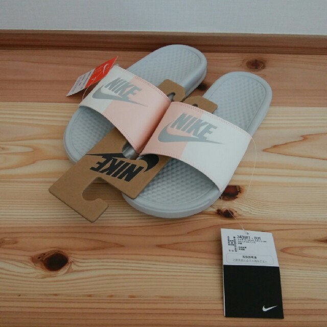 NIKE(ナイキ)の【新品】24㎝ NIKE ベナッシ ピンク レディースの靴/シューズ(サンダル)の商品写真