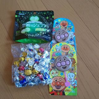 フジヤ(不二家)のアンパンマンペロペロチョコとその他チョコセット(菓子/デザート)