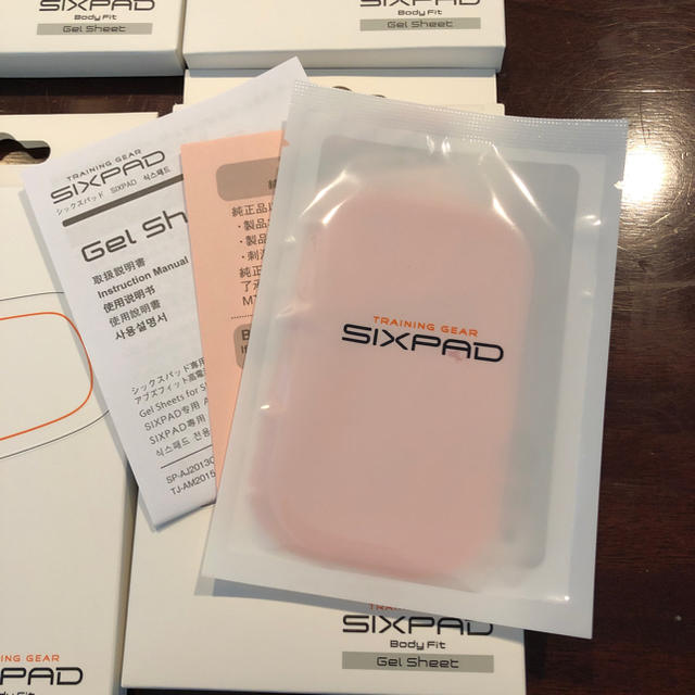 SIXPAD(シックスパッド)のシックスパッド専用ジェルシート6箱 コスメ/美容のダイエット(エクササイズ用品)の商品写真
