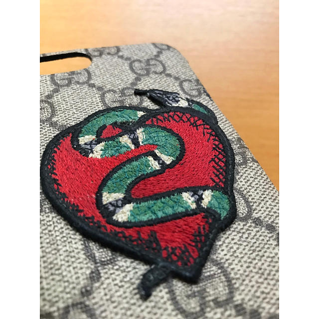 GUCCI正規品 iPhone7ケース 蛇 ハートLimited Edition GUCCI正規品 iPhone7ケース 蛇 ハートLimited Edition