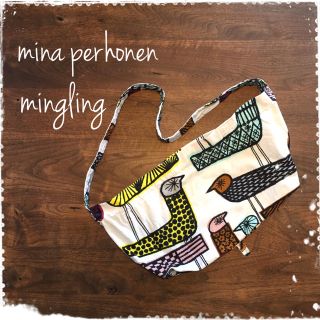 ミナペルホネン(mina perhonen)のボディバッグ*mingling*(ショルダーバッグ)