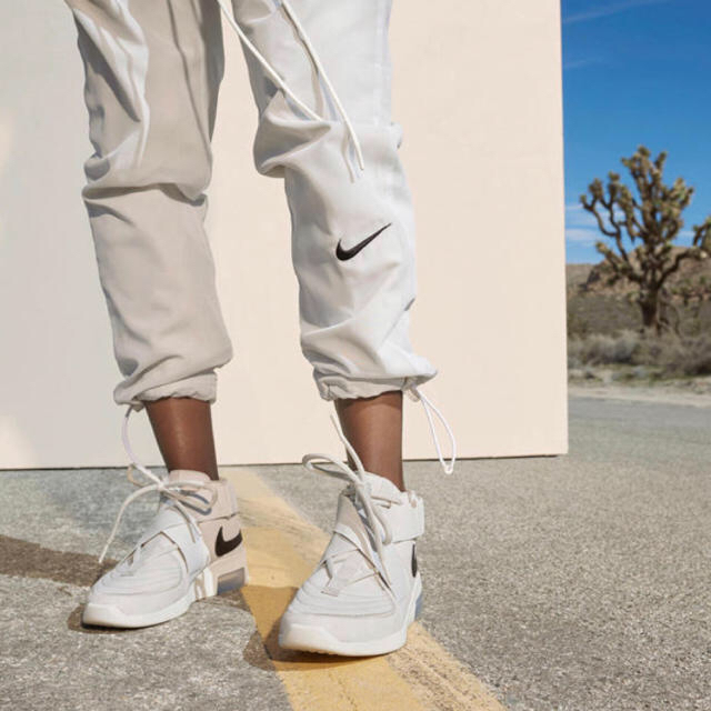 FEAR OF GOD(フィアオブゴッド)のFear Of God x Nike NRG Woven Pant L メンズのパンツ(その他)の商品写真