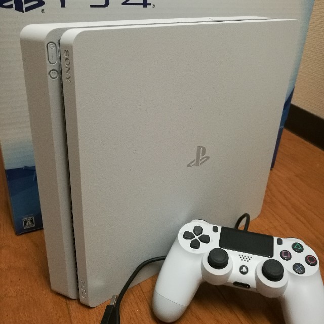 PS4　本体　ホワイト　500GB 美品