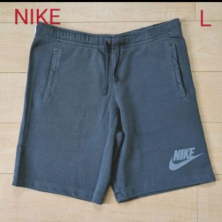 ナイキ(NIKE)のNIKE　ハーフパンツ　短パン　Ｌ(ショートパンツ)