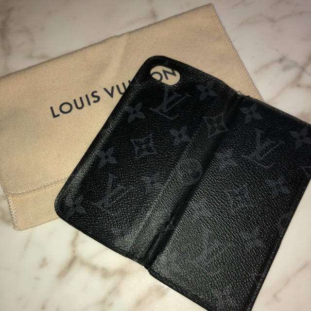 LOUIS VUITTON(ルイヴィトン)の値下げ スマホケース iPhone8 正規品 モノグラムエクリプス ルィヴィトン スマホ/家電/カメラのスマホアクセサリー(iPhoneケース)の商品写真