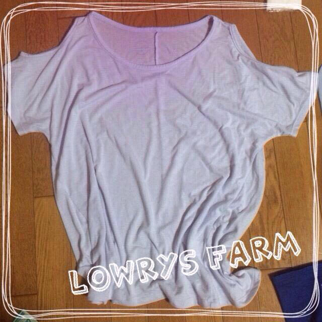 LOWRYS FARM(ローリーズファーム)のLOWRYS FARM☆肩あきTシャツ レディースのトップス(Tシャツ(半袖/袖なし))の商品写真