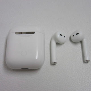 Apple - AirPods 第1世代 エアポッツ Apple iPhoneの通販｜ラクマ
