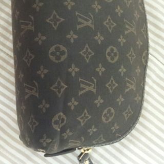 ルイヴィトン(LOUIS VUITTON)のルイヴィトン 化粧ポーチ(ポーチ)