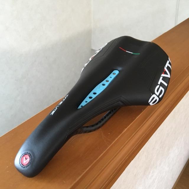 アスチュート タイムライトVT サドル カーボンレール