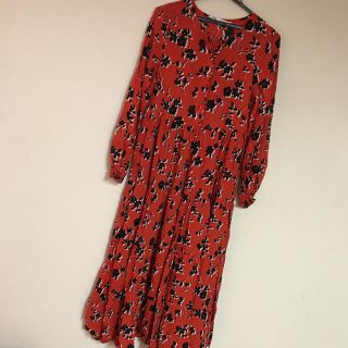 ザラ(ZARA)のZARA 今季花柄ワンピース(ロングワンピース/マキシワンピース)