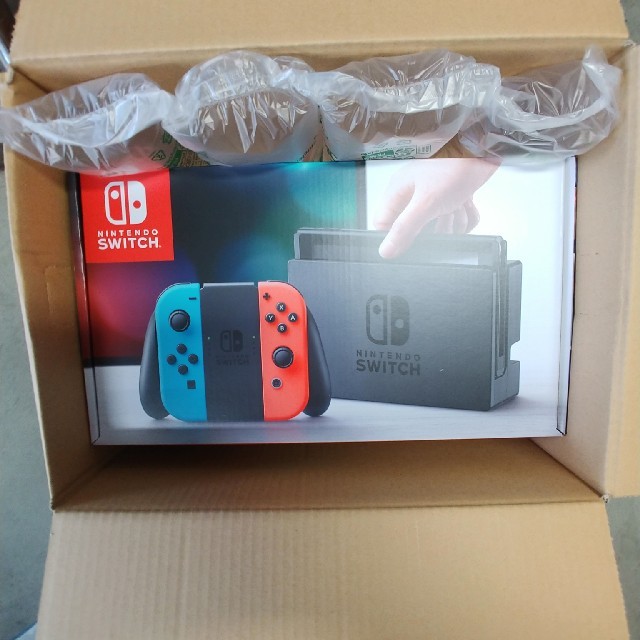 ニンテンドースイッチ　ネオン　新品、未使用