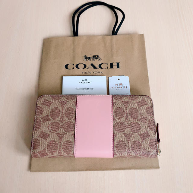 COACH(コーチ)の【新品】COACH 長財布 ピンク ベージュ レディースのファッション小物(財布)の商品写真