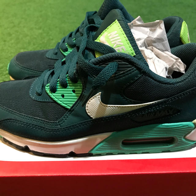 NIKE(ナイキ)のAIR MAX 90 Essential グリーン/ホワイト/ミント レディースの靴/シューズ(スニーカー)の商品写真