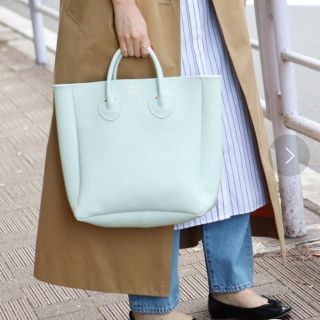 イエナ(IENA)のyoung&olsen エンボスレザー トートバッグM カラーaqua(トートバッグ)