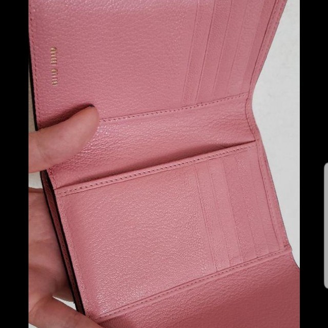 miumiu(ミュウミュウ)のミュウミュウお財布です レディースのファッション小物(財布)の商品写真