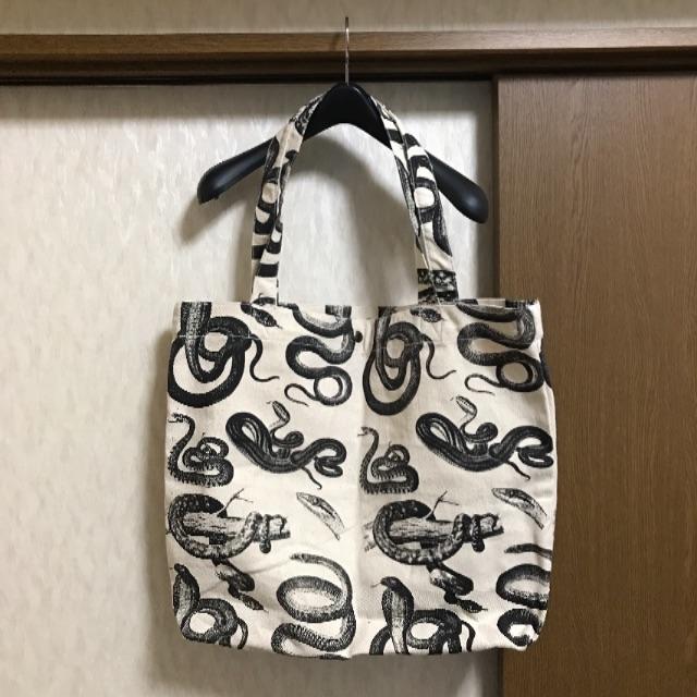 LGB(ルグランブルー)のgunda snake bag★ifsixwasnine lgb レディースのバッグ(トートバッグ)の商品写真