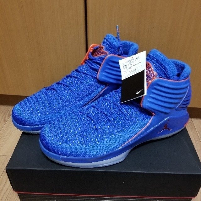 NIKE(ナイキ)のAIR JORDAN 32 メンズの靴/シューズ(スニーカー)の商品写真