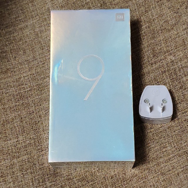 Xiaomi mi 9 6GB/64GB Ocean Blue 新品未開封品 スマホ/家電/カメラのスマートフォン/携帯電話(スマートフォン本体)の商品写真