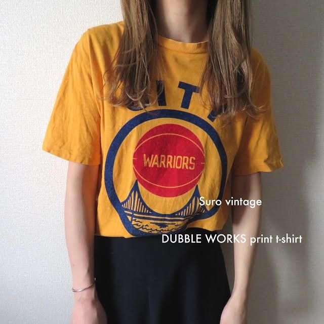 Santa Monica(サンタモニカ)のDUBBLE WORKS プリント tシャツ イエロー 古着 レディース  レディースのトップス(Tシャツ(半袖/袖なし))の商品写真