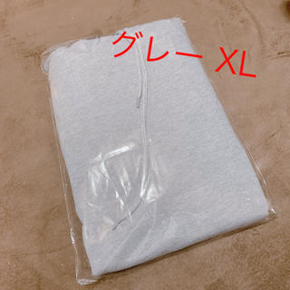 アバンティーズ  刺繍パーカー グレー XL(男性タレント)