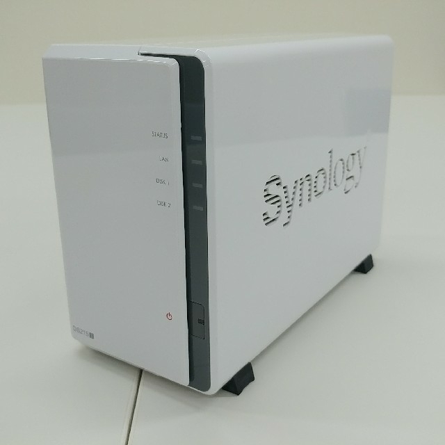 【品】Synology DS215j エントリー2ベイNAS