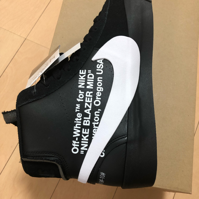 OFF-WHITE(オフホワイト)のNike Off white Blazer 27.5cm メンズの靴/シューズ(スニーカー)の商品写真