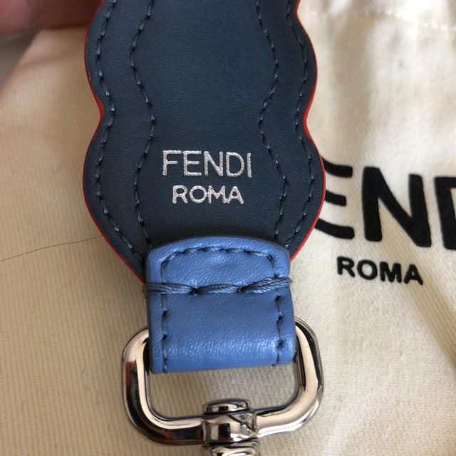 FENDI(フェンディ)の極美品★フェンディ  ミニストラップユー レディースのファッション小物(その他)の商品写真