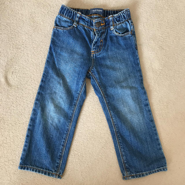 Old Navy(オールドネイビー)のオールドネイビー ジーンズ サイズ2T キッズ/ベビー/マタニティのキッズ服男の子用(90cm~)(パンツ/スパッツ)の商品写真