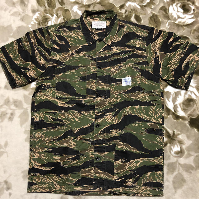 NEIGHBORHOOD(ネイバーフッド)のneighborhood tiger camo シャツ tシャツ ネイバーフッド メンズのトップス(シャツ)の商品写真