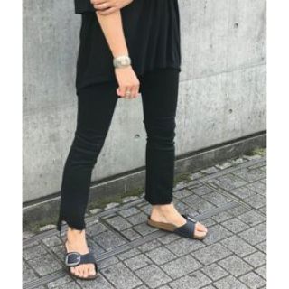 ビルケンシュトック(BIRKENSTOCK)の【新品、タグ付】BIRKENSTOCK マドリッド ビッグバックル 35(サンダル)