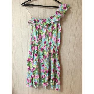 ザラ(ZARA)の♡ワンショル花柄ワンピ♡(ミニワンピース)