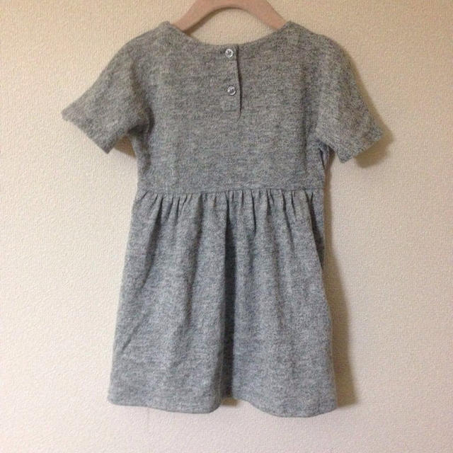 babyGAP(ベビーギャップ)のグレー切り替えワンピース♡ キッズ/ベビー/マタニティのキッズ服女の子用(90cm~)(ワンピース)の商品写真