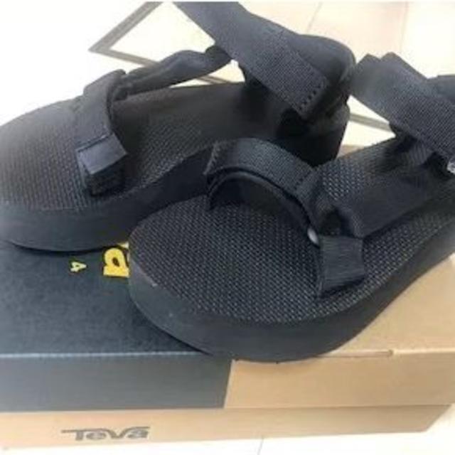 Teva(テバ)のTeva テバ 厚底サンダル レディース フラットフォーム ユニバーサル レディースの靴/シューズ(サンダル)の商品写真