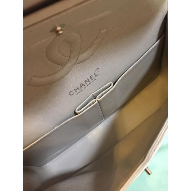 CHANEL(シャネル)のCHANEL シャネル ダブルフラップ マトラッセ レディースのバッグ(ショルダーバッグ)の商品写真