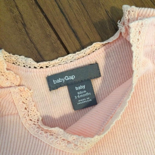 babyGAP(ベビーギャップ)の60ノースリーブロンパース キッズ/ベビー/マタニティのベビー服(~85cm)(ロンパース)の商品写真