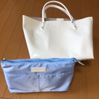 ハナエモリ(HANAE MORI)のハナエモリ エナメル白ハンドバッグ ポーチ付き 新品未使用(ハンドバッグ)