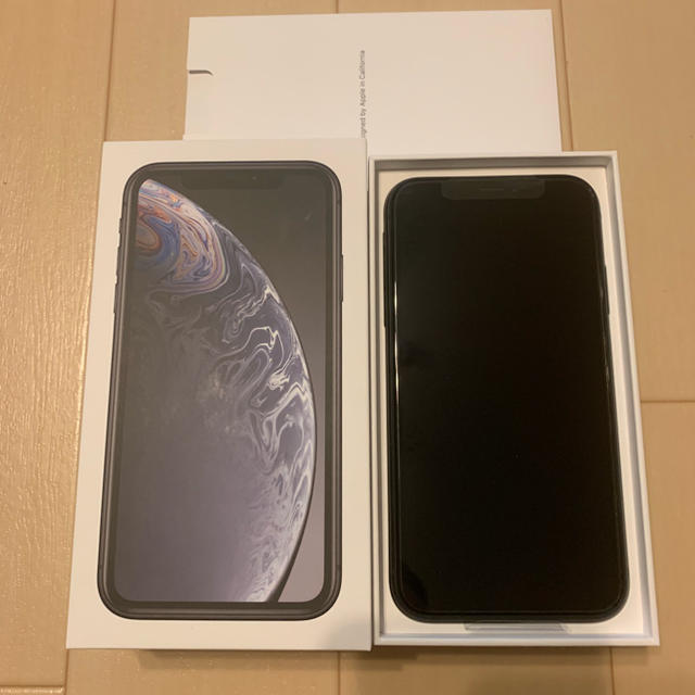 iPhone(アイフォーン)のiPhone XR 64GB ブラック SIMフリー スマホ/家電/カメラのスマートフォン/携帯電話(スマートフォン本体)の商品写真