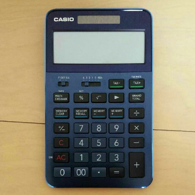 CASIO(カシオ)の〈イトカン様専用〉美品【カシオ】プレミアム電卓S100  ブルー インテリア/住まい/日用品のオフィス用品(オフィス用品一般)の商品写真