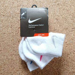 ナイキ(NIKE)のナイキ スポーツ ソックス 靴下 Sサイズ WOMEN´S(ソックス)