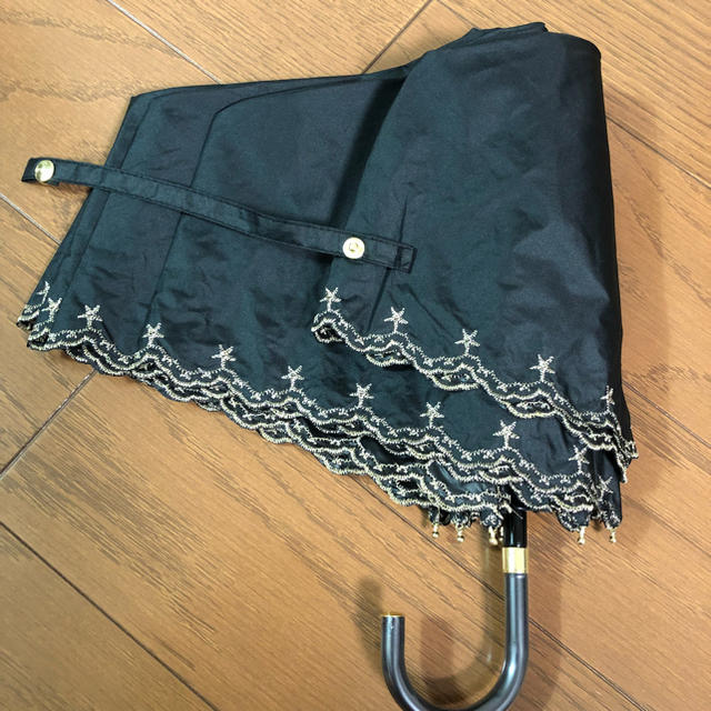 WPC折リたたみ傘 晴雨兼用 星刺繍 ブラック レディースのファッション小物(傘)の商品写真