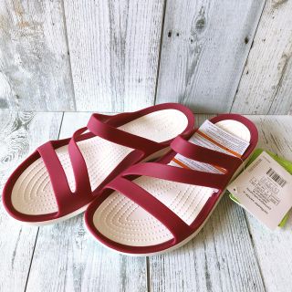 クロックス(crocs)の クロックス サンダル  W8 新品 (サンダル)