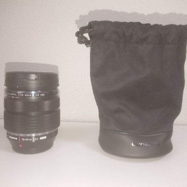 OLYMPUS(オリンパス)のM.ZUIKO DIGITAL ED 12-40mm F2.8 PRO スマホ/家電/カメラのカメラ(レンズ(ズーム))の商品写真