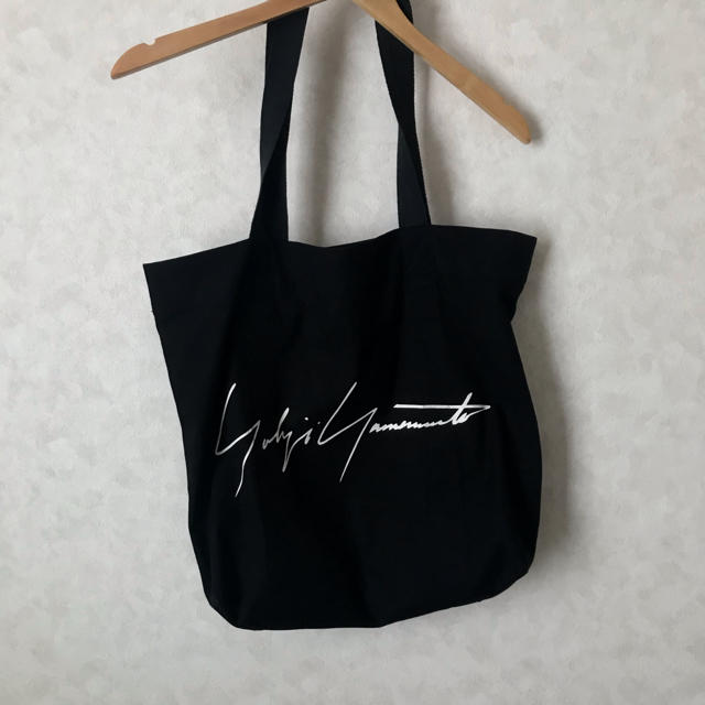 Yohji Yamamoto(ヨウジヤマモト)のヨウジヤマモト ノベルティトートバッグ メンズのバッグ(トートバッグ)の商品写真