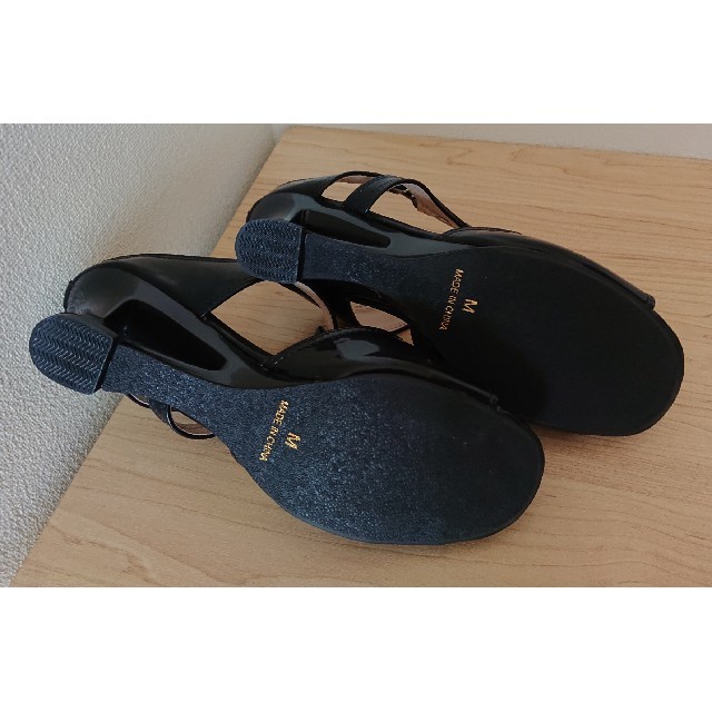 Belluna(ベルーナ)の☆未使用☆ラナン サンダル 黒 レディースの靴/シューズ(サンダル)の商品写真
